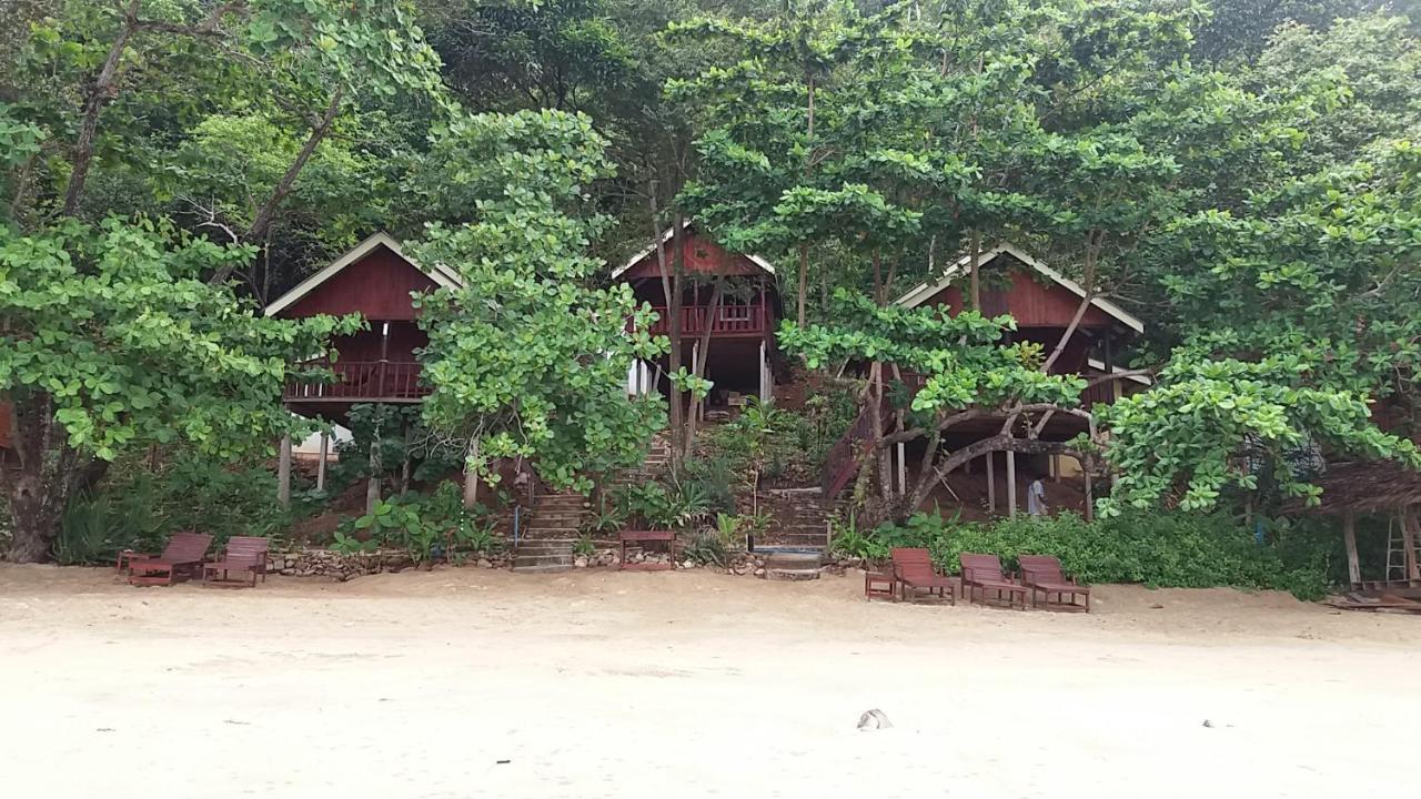 Kohjum Seafront Resort Koh Jum Exterior foto